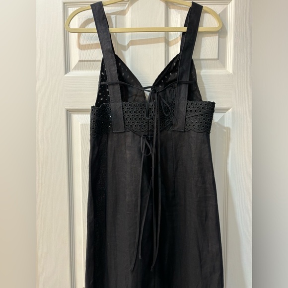 BNWT H&M Black Linen Dress with Eyelet Embroidery - Picture 3 of 7
